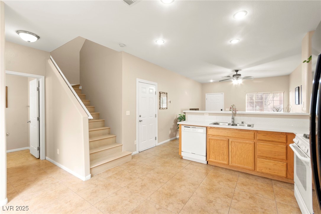 11135 Abbeyfield Rose Drive, Henderson, Nevada image 13