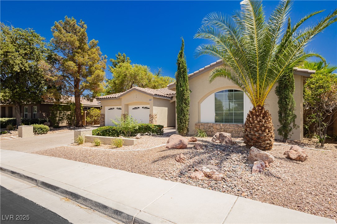 Properties 2 4493 Rometta Avenue