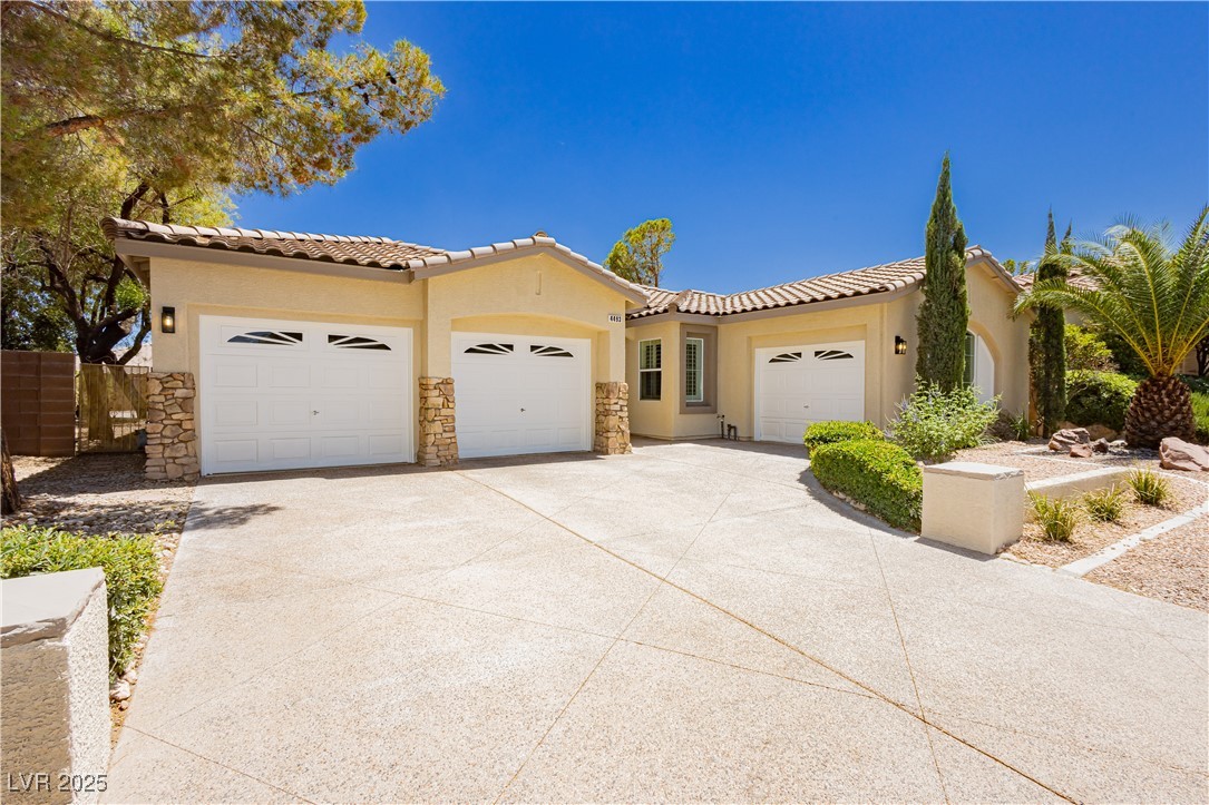 Properties 3 4493 Rometta Avenue