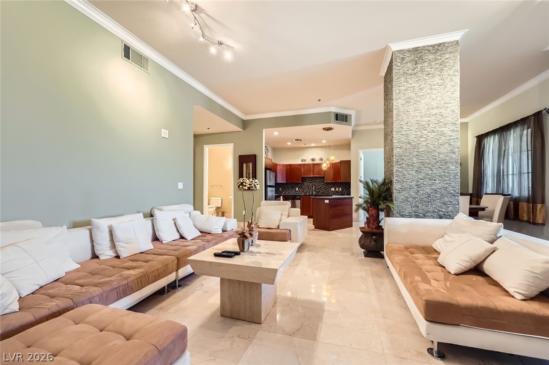 2455 W Serene Avenue 923