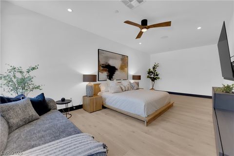 Tiny photo for 16 Canyon Shores Place, Henderson, NV 89011 (MLS # 2791090)