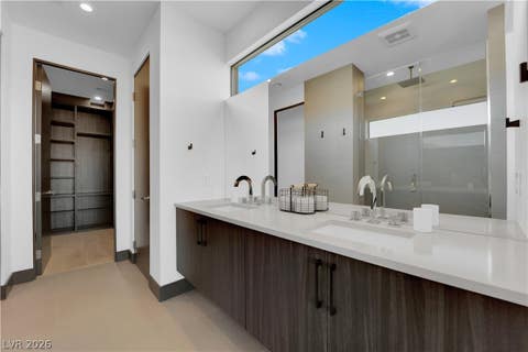 Tiny photo for 16 Canyon Shores Place, Henderson, NV 89011 (MLS # 2791090)