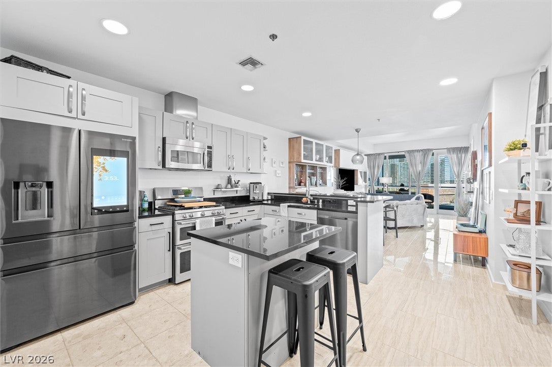 4525 Dean Martin Drive 1111