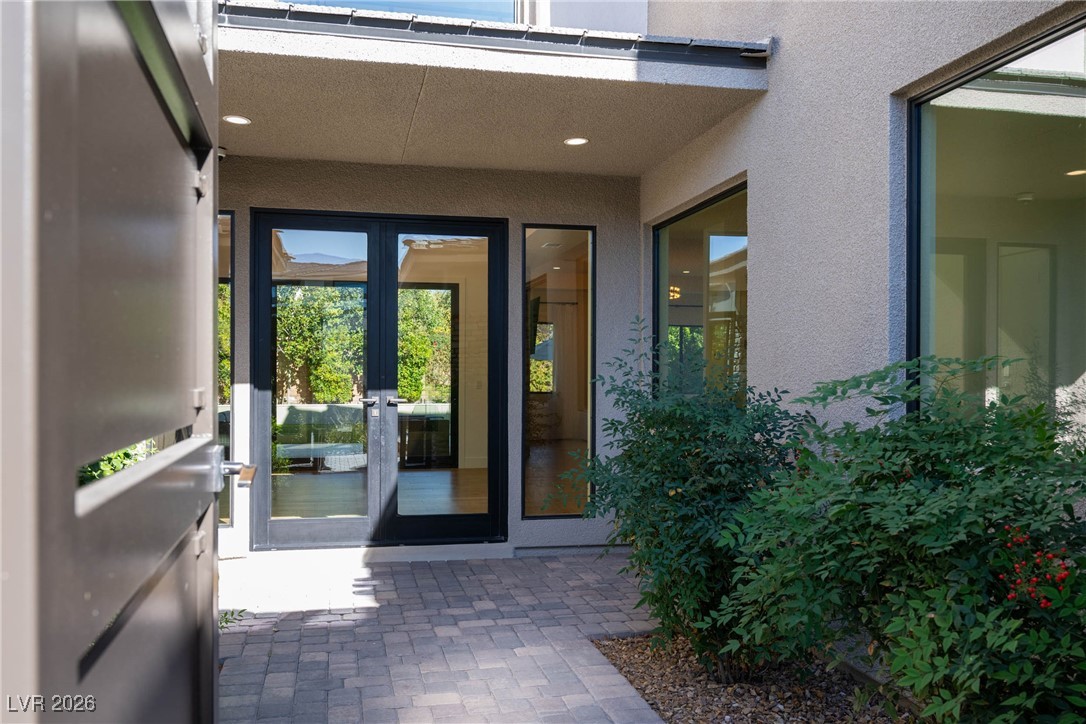 6 Garden Shadow Lane