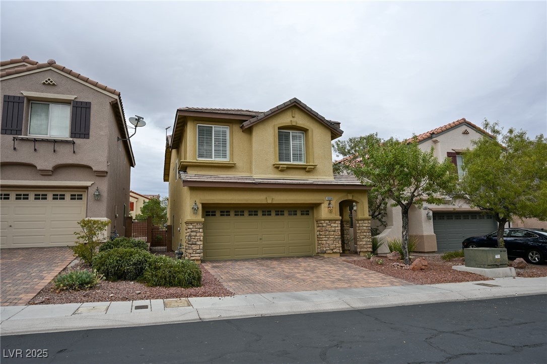 10556 Laurelwood Lake Avenue