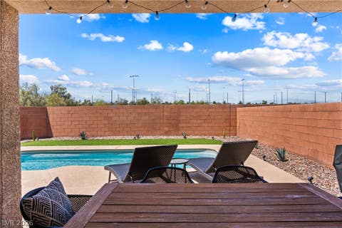 Homes For Sale - 225 Moonshot Street<br/> Clark County, Henderson, NV 89074