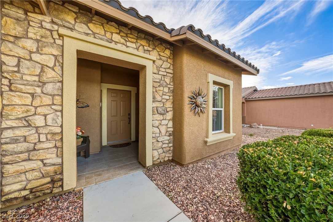 5037 Semifonte Drive