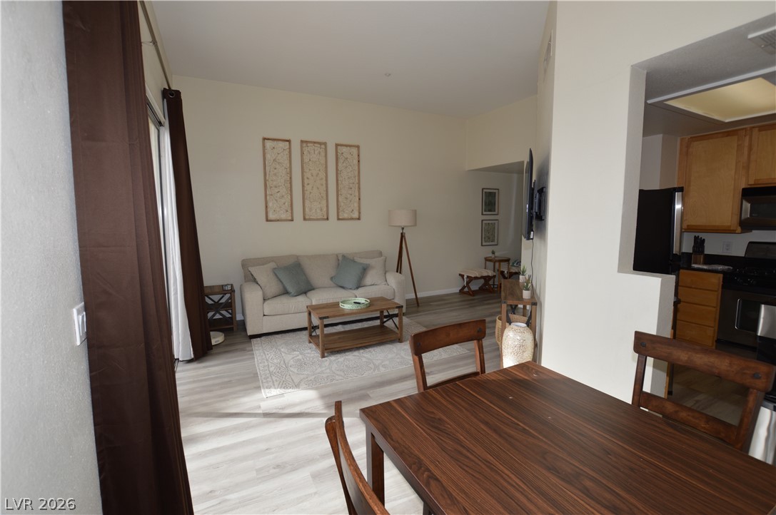 270 E Flamingo Road 418