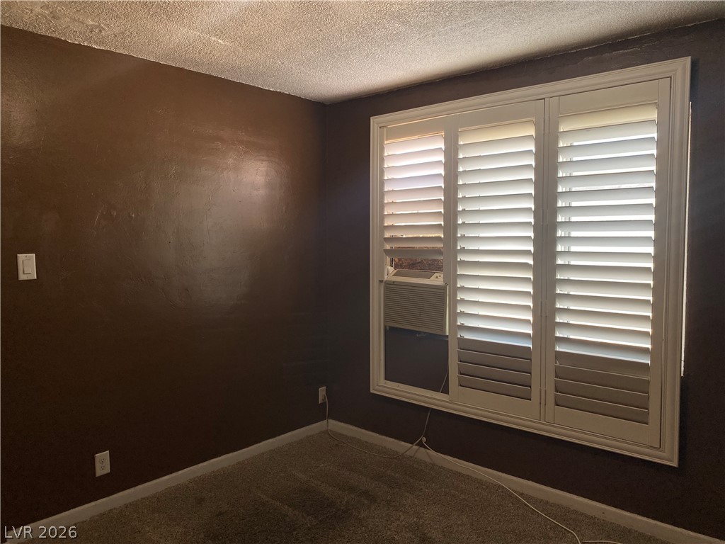 409 W Van Buren Avenue 1