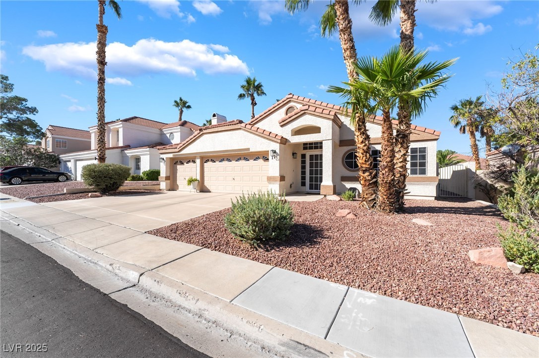 17 Sandwedge Drive
