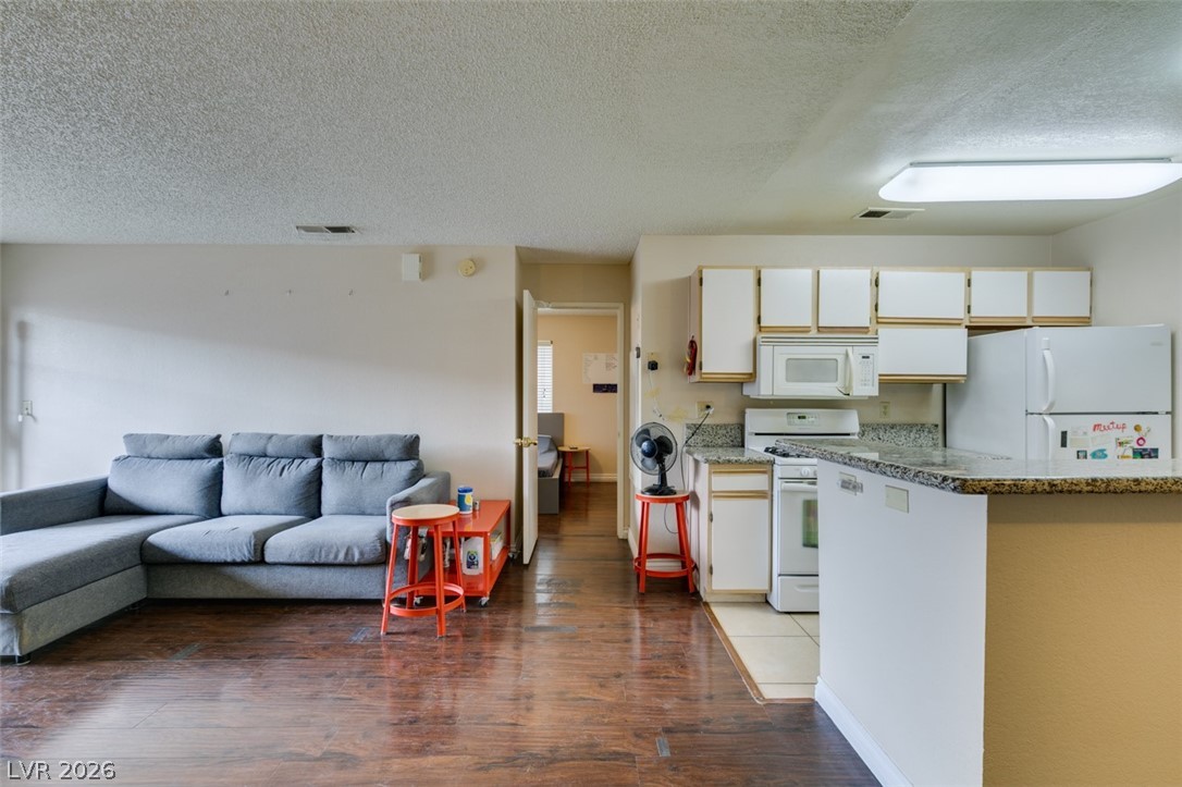 2200 S Fort Apache Road 1057