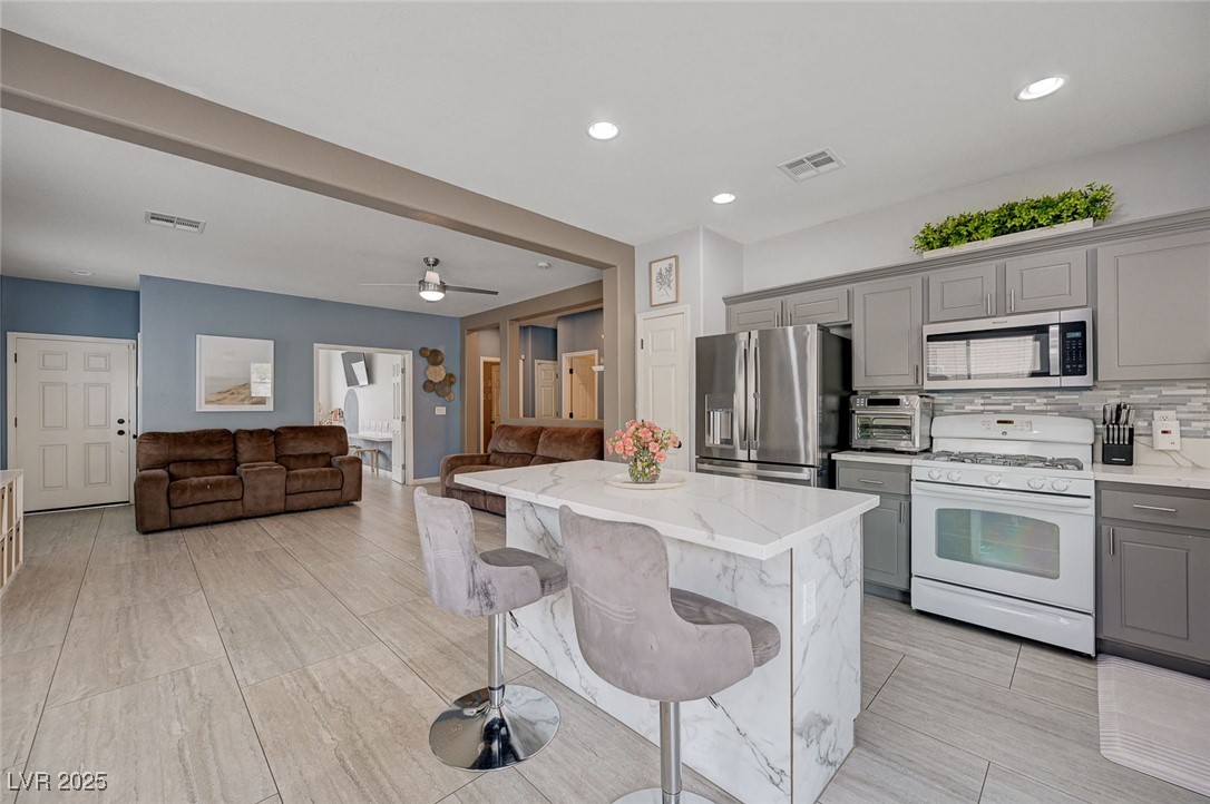 3760 Candytuft Ridge Avenue, North Las Vegas, Nevada image 11
