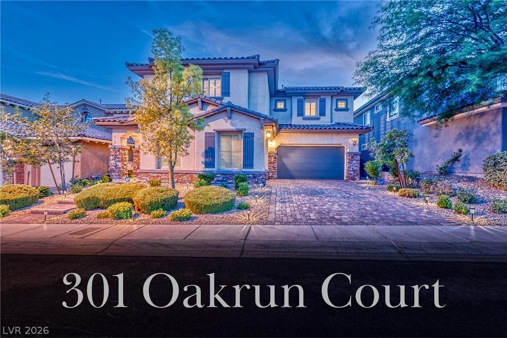 Photo of 301 OAKRUN Court, Las Vegas, NV 89138 (MLS # 2811494)