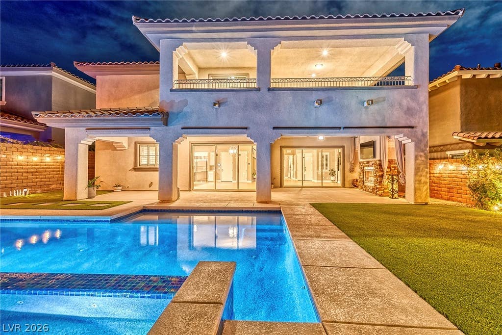 Photo of 301 OAKRUN Court, Las Vegas, NV 89138 (MLS # 2811494)