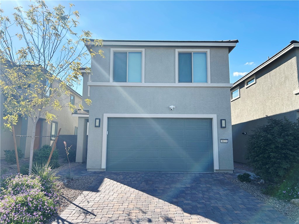 8033 Adelaide Hills Street