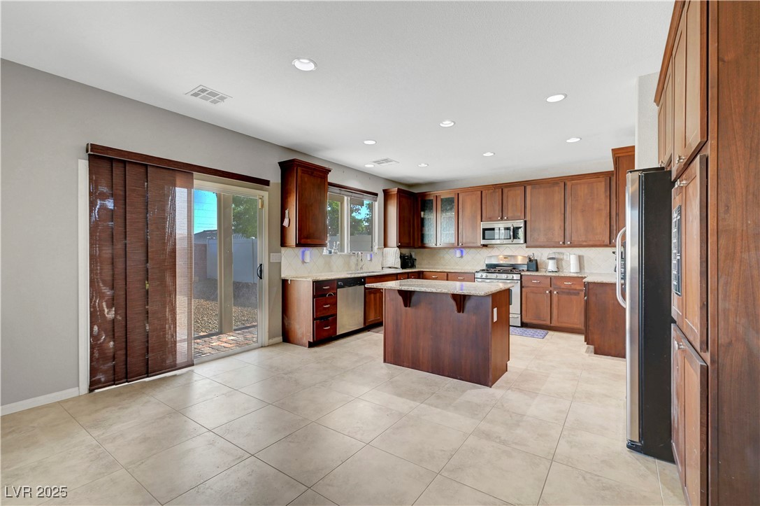405 Prairie Moon Avenue, North Las Vegas, Nevada image 2