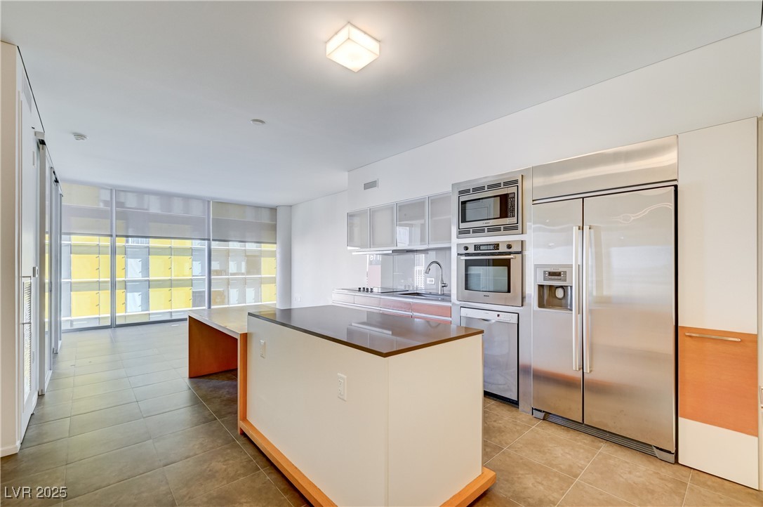 3726 Las Vegas Boulevard 1811