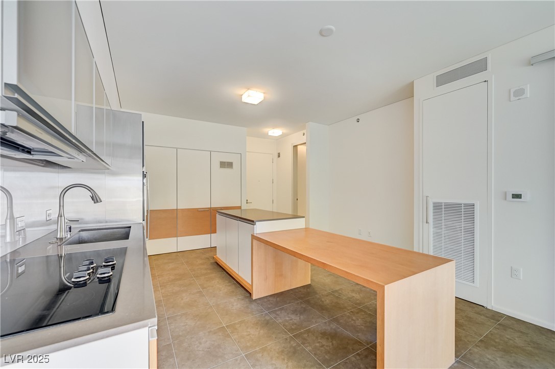 3726 Las Vegas Boulevard 1811