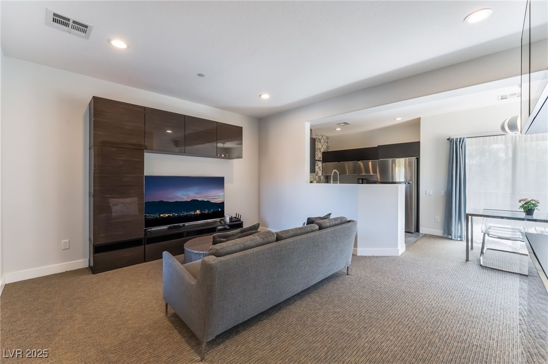 6868 Sky Pointe Drive 2021