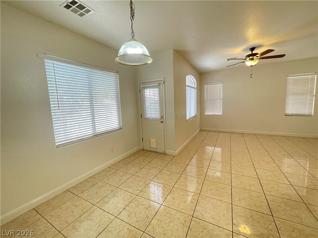 7908 HORNBEAM Court
