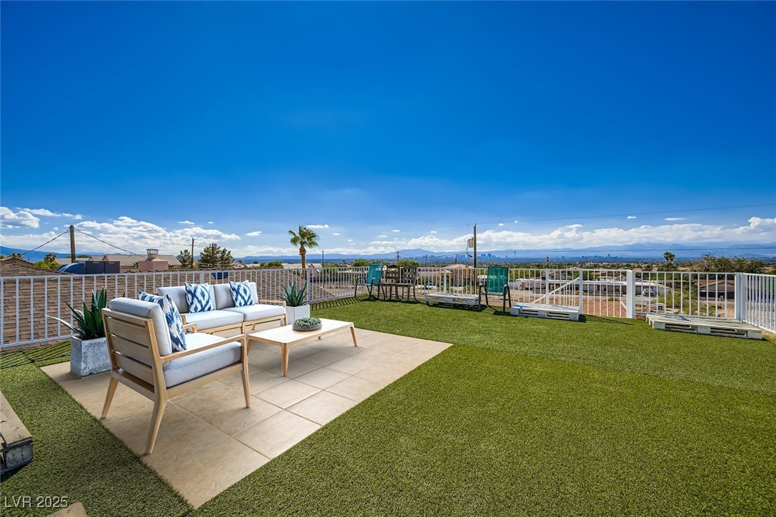 437 Rossmore Drive