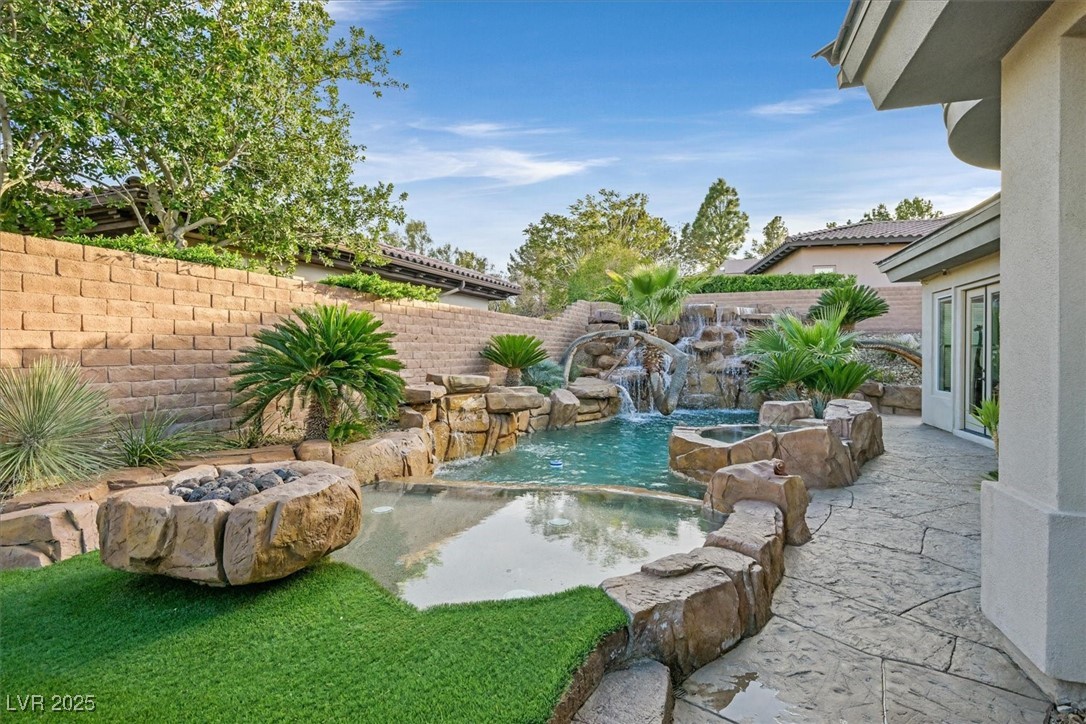 Las Vegas, Nevada 89135, United States, 4 Bedrooms Bedrooms, ,4 BathroomsBathrooms,Residential,Active,150383