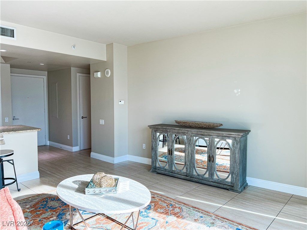 222 Karen Avenue 1004