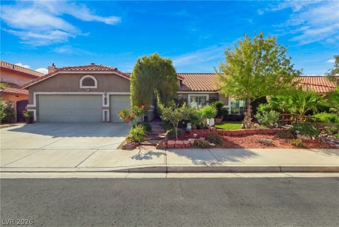 Homes For Sale - 7445 Falcon Rock Drive<br/> Las Vegas, NV 89123