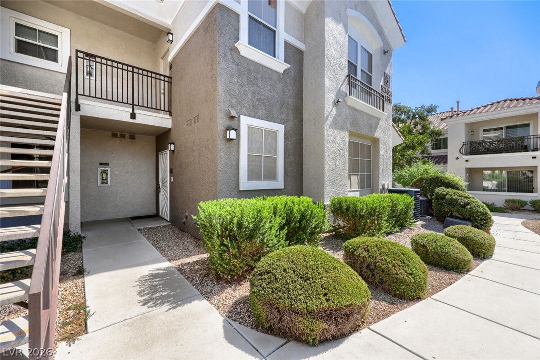 2325 Windmill Parkway 512