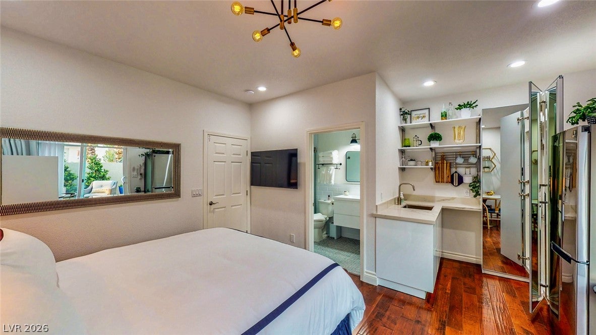 5630 Lion Head Way