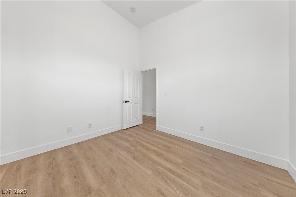 Las Vegas, Nevada 89147, United States, 3 Bedrooms Bedrooms, ,2 BathroomsBathrooms,Residential,Pending,185420