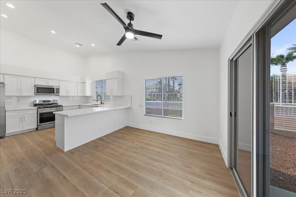 Las Vegas, Nevada 89147, United States, 3 Bedrooms Bedrooms, ,2 BathroomsBathrooms,Residential,Pending,185420