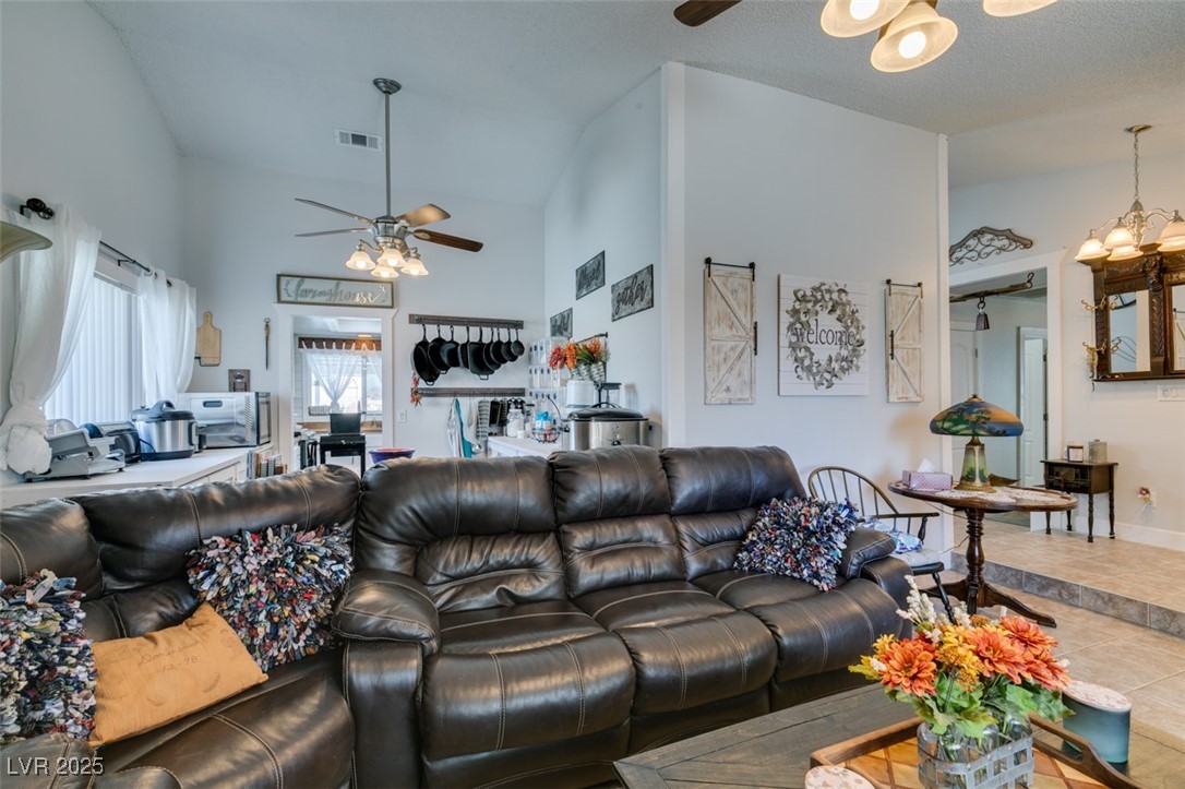 386 Summer Creek Court, Henderson, Nevada image 12