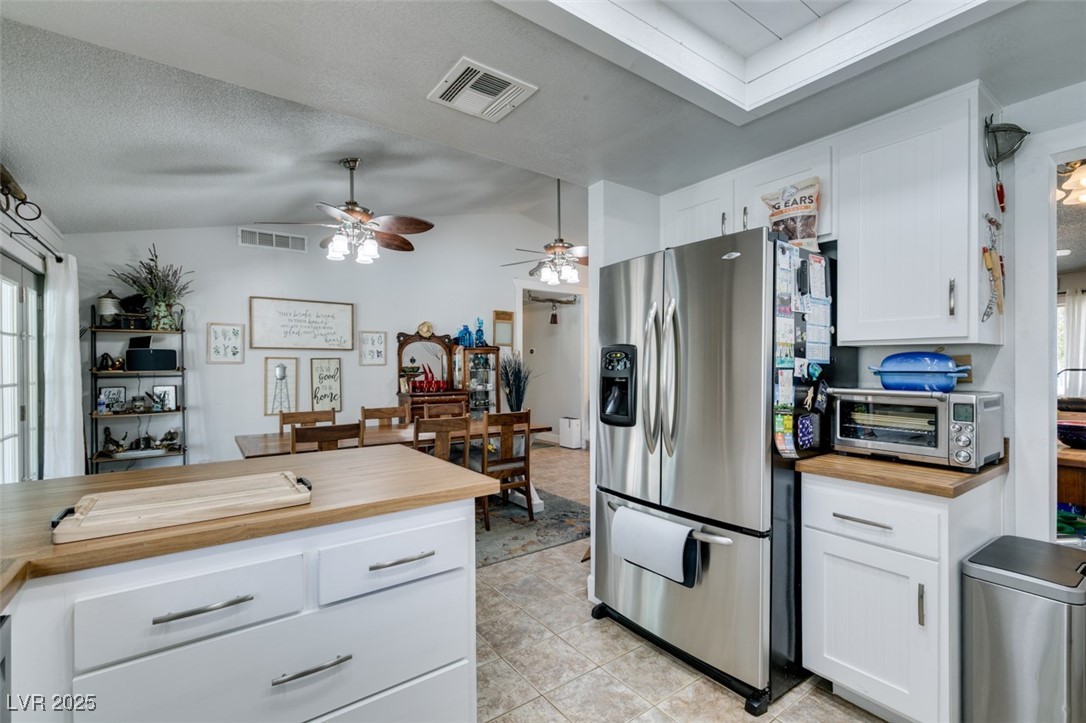 386 Summer Creek Court, Henderson, Nevada image 5