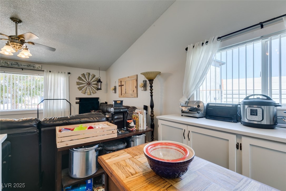 386 Summer Creek Court, Henderson, Nevada image 18
