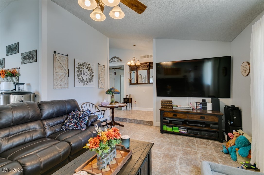 386 Summer Creek Court, Henderson, Nevada image 13