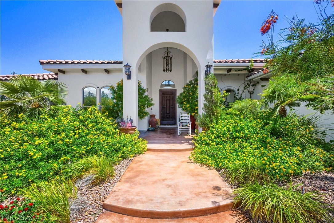 8865 W El Campo Grande Avenue