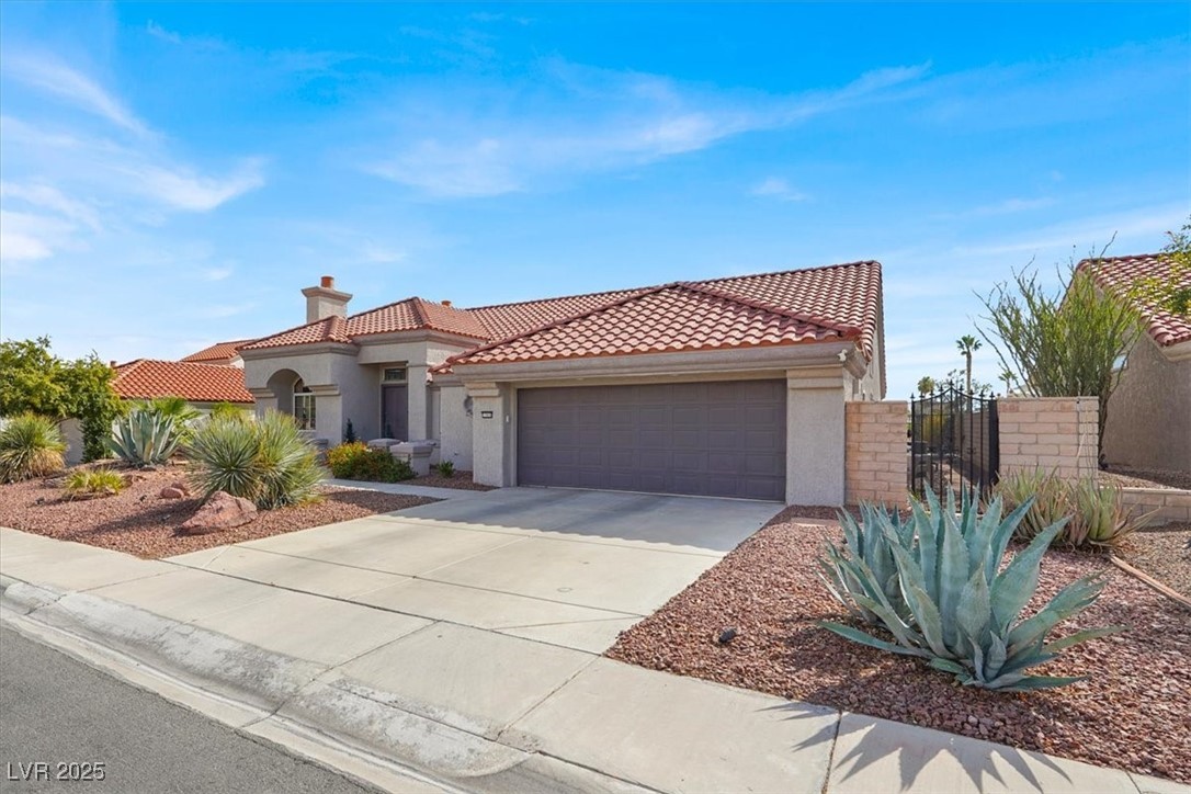 2900 Crown Ridge Drive