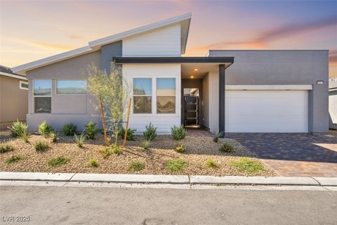 9815 Evergreen Pine Street Las Vegas NV 89166