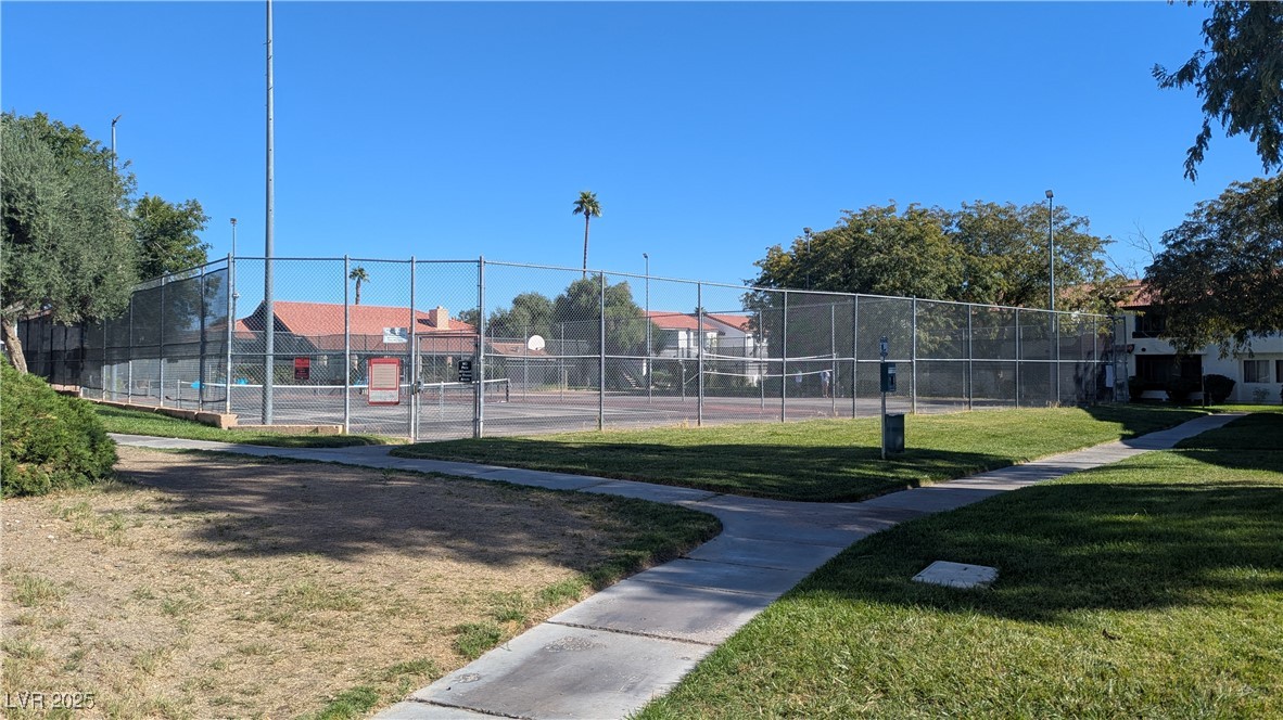 Las Vegas, Nevada 89119, United States, 2 Bedrooms Bedrooms, ,2 BathroomsBathrooms,Residential,Active,230664