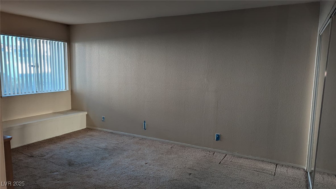 Las Vegas, Nevada 89119, United States, 2 Bedrooms Bedrooms, ,2 BathroomsBathrooms,Residential,Active,230664