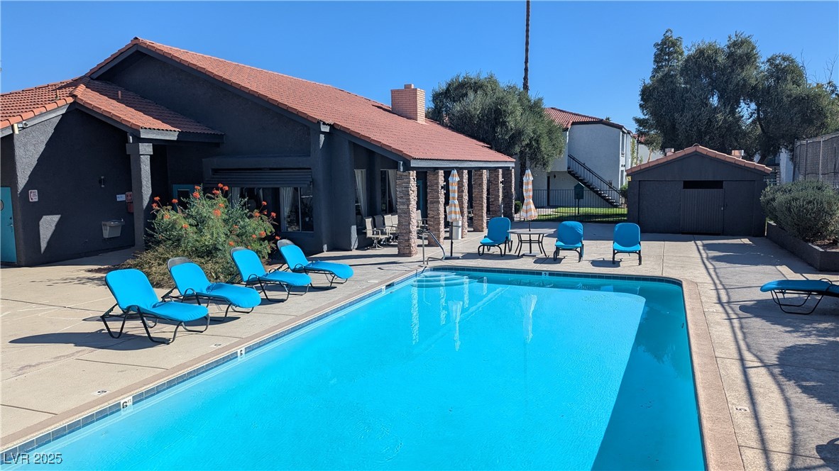 Las Vegas, Nevada 89119, United States, 2 Bedrooms Bedrooms, ,2 BathroomsBathrooms,Residential,Active,230664