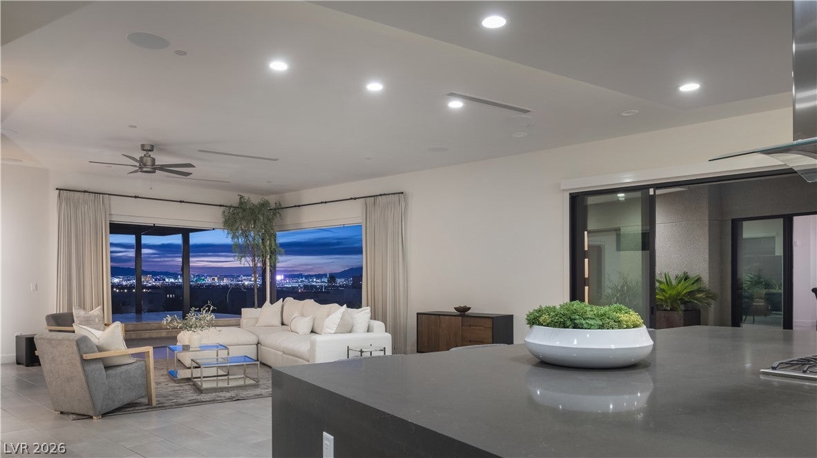 2192 Overlook Canyon Lane