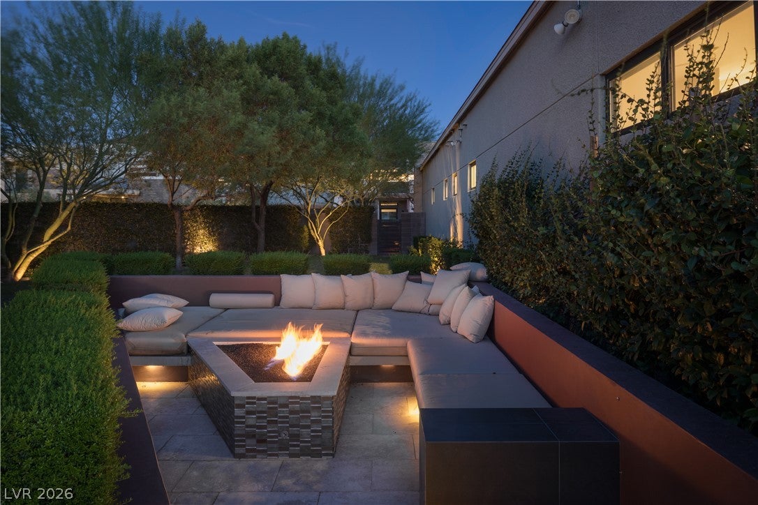 2192 Overlook Canyon Lane