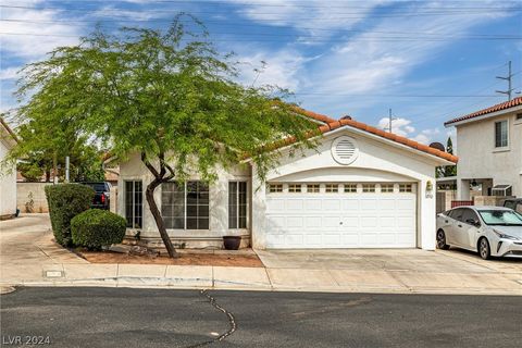 Single Family Residence in Boulder City NV 1210 Briarstone Drive.jpg