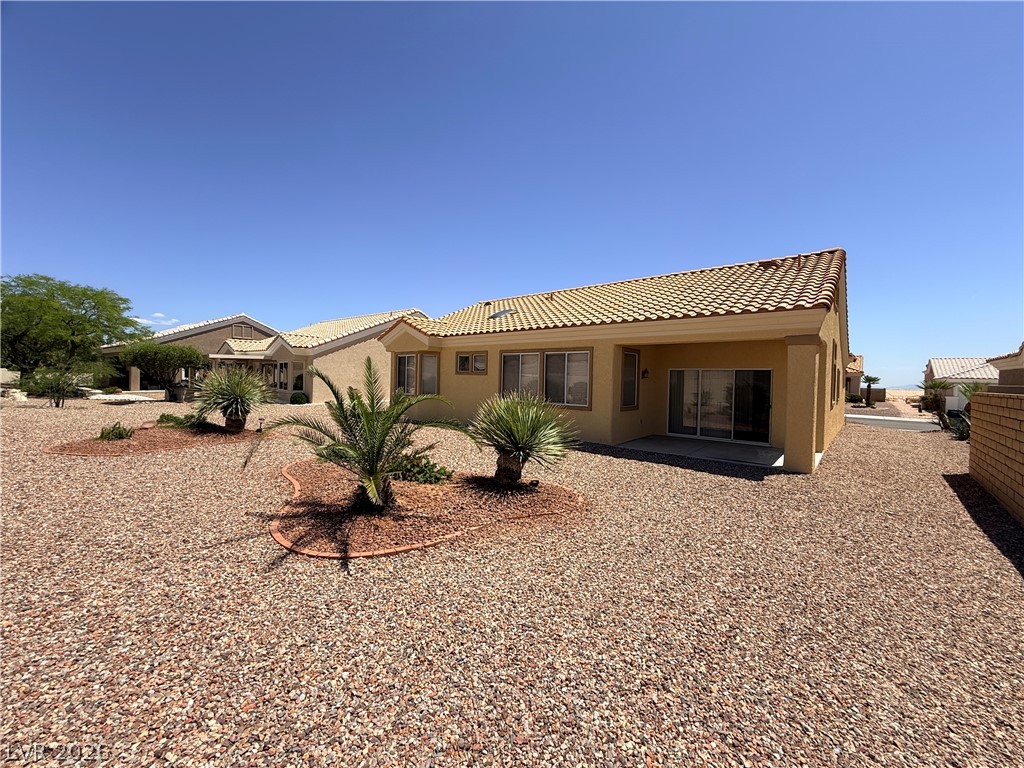 2337 SUN CLIFFS Street 202