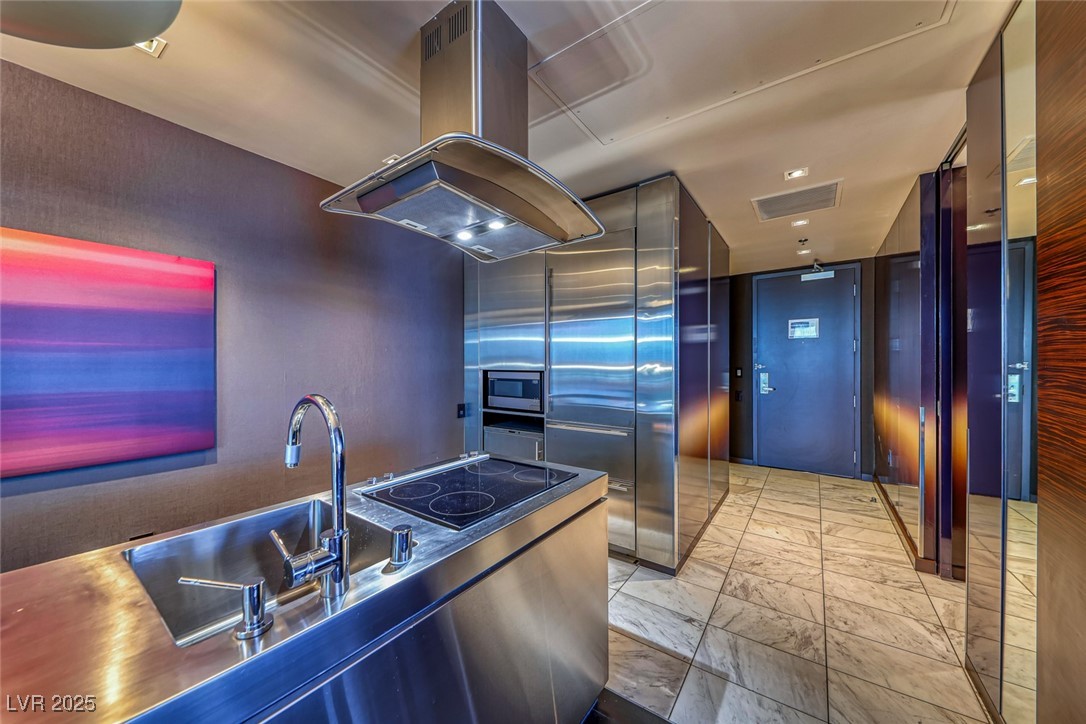4381 W Flamingo Road 901