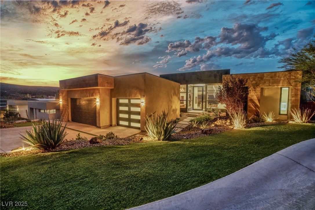 665 Falcon Cliff Court