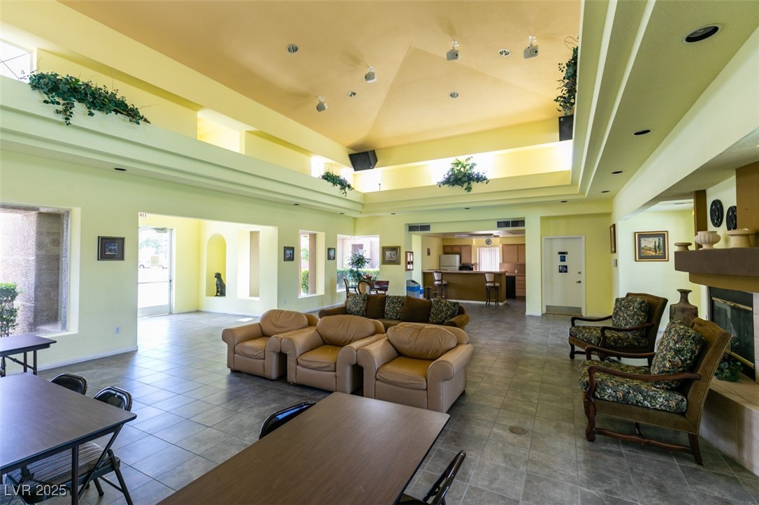 8070 W Russell Road 2121