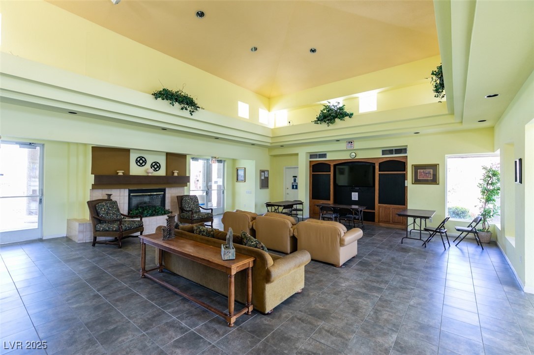 8070 W Russell Road 2121